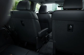 6-seater with walk through access